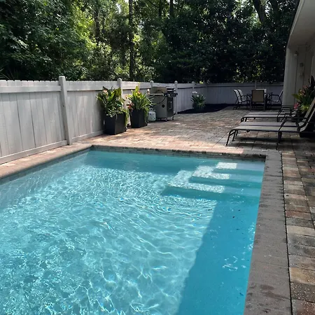 Private Fenced In Pool - Pet Friendly - 1 Cotton Lane Villa
